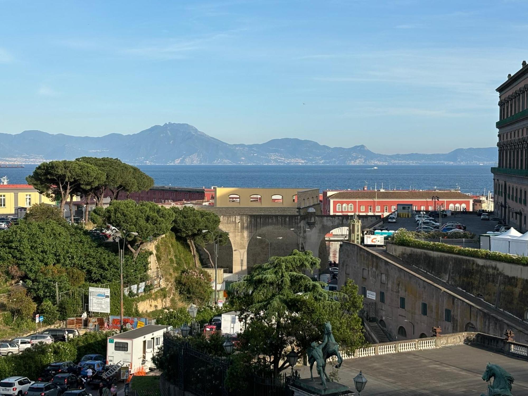 Il Mastio Guesthouse Napoli Bagian luar foto