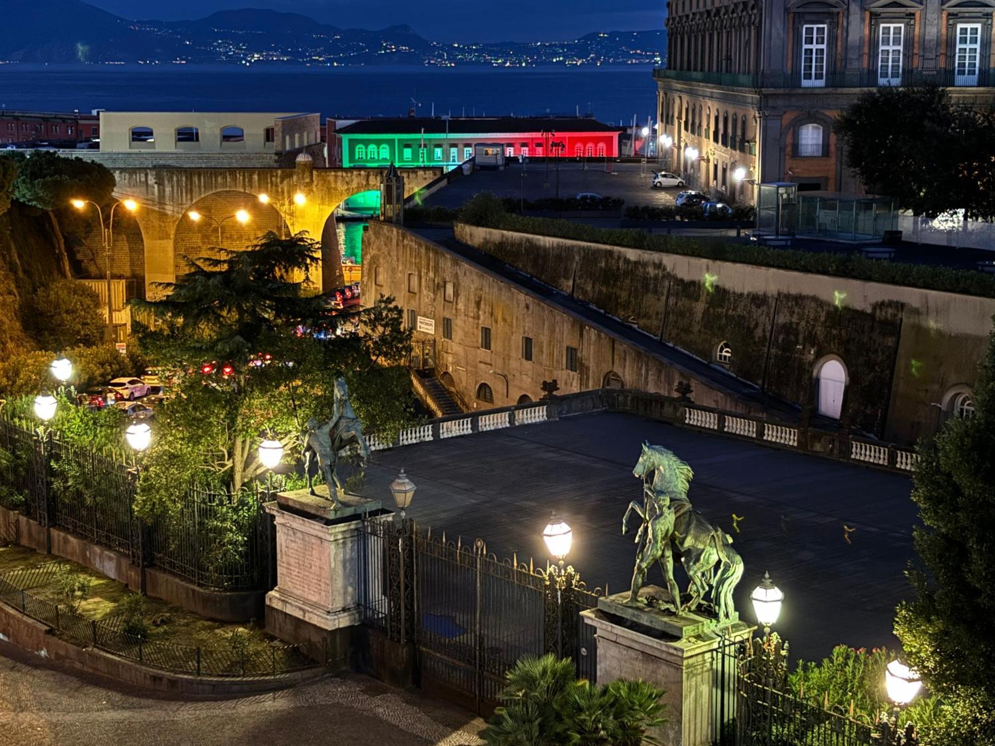 Il Mastio Guesthouse Napoli Bagian luar foto